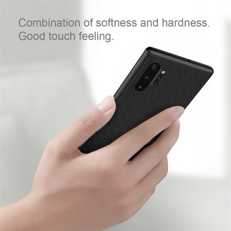 Ốp Lưng Samsung Galaxy Note 10 Plus Dạng Vải Hiệu Nillkin TexTured được làm bằng chất liệu nhựa cao cấp dạng vải,họa tiết carô nhuyễn siêu sang chảnh.